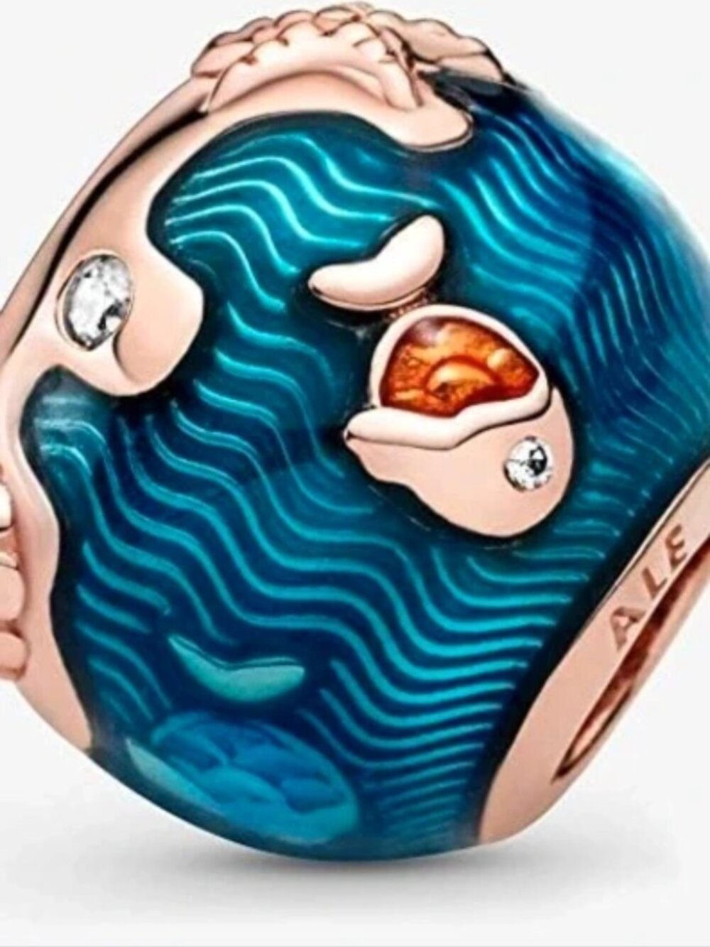 Pandora Shimmering Ocean Charm